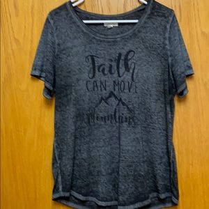 🌿🌼Maurices “Faith can move mountains “ t shirt🏔 0 plus shirt Burnout style